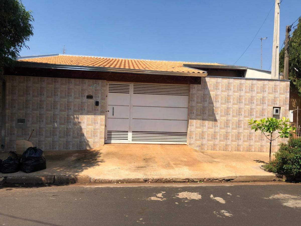 Casa De Temporada Olimpia Villa Luaran gambar